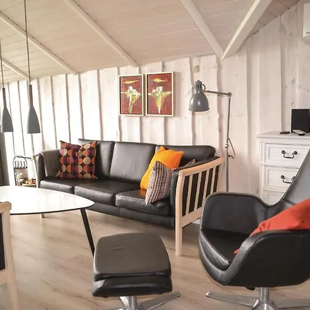 Three-bedroom Holiday In Semesterbostad *