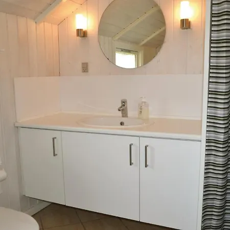 Three-bedroom Holiday In