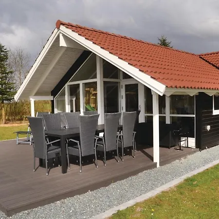 Three-bedroom Holiday In *