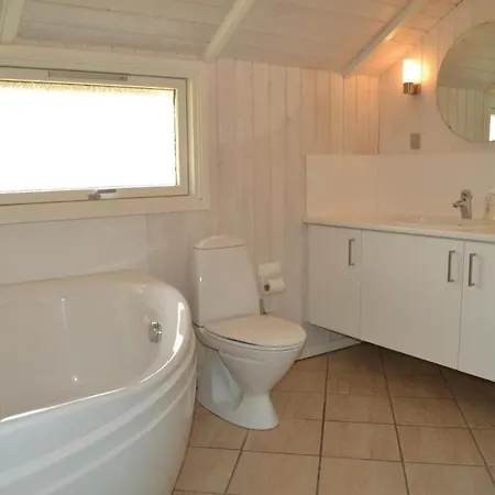 Three-bedroom Holiday In Semesterbostad *