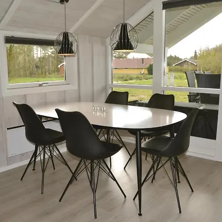 Three-bedroom Holiday In Semesterbostad *
